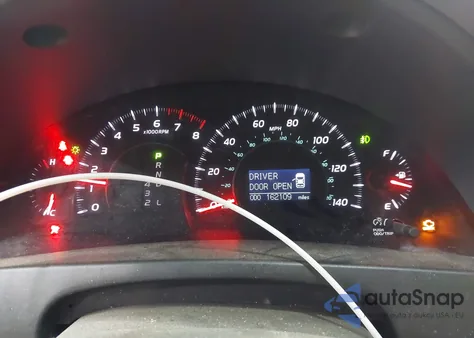 2008 Toyota Camry Xle z USA, uszkodzony, nr VIN 4T1BE46K58U732263